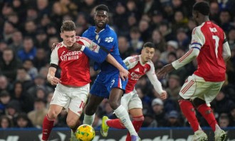 四线争冠？客场击败蓝军难言轻松，阿尔特塔亟需明智取舍