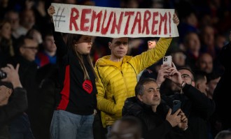 晴天霹雳！巴萨双闸齐伤，孔德巴尔德至少缺阵一月，弗里克新政蒙阴影，欧冠西甲双线告急！